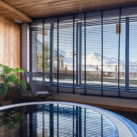 Carte Blanche Cullinan Chalet Val Thorens