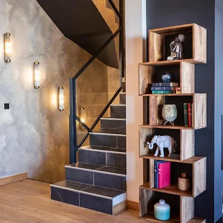 Cullinan By Les Etincelles 木屋 *